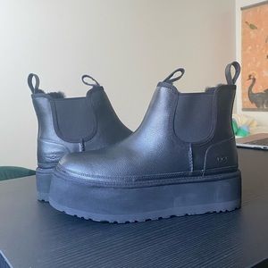 UGG Neumel Shearling Platform Chelsea Boots in black